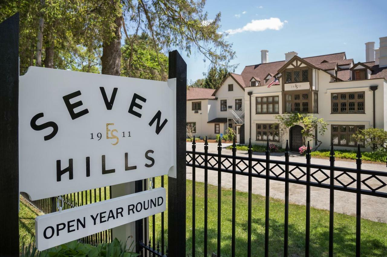 Seven Hills Inn เลนอกซ์ ภายนอก รูปภาพ